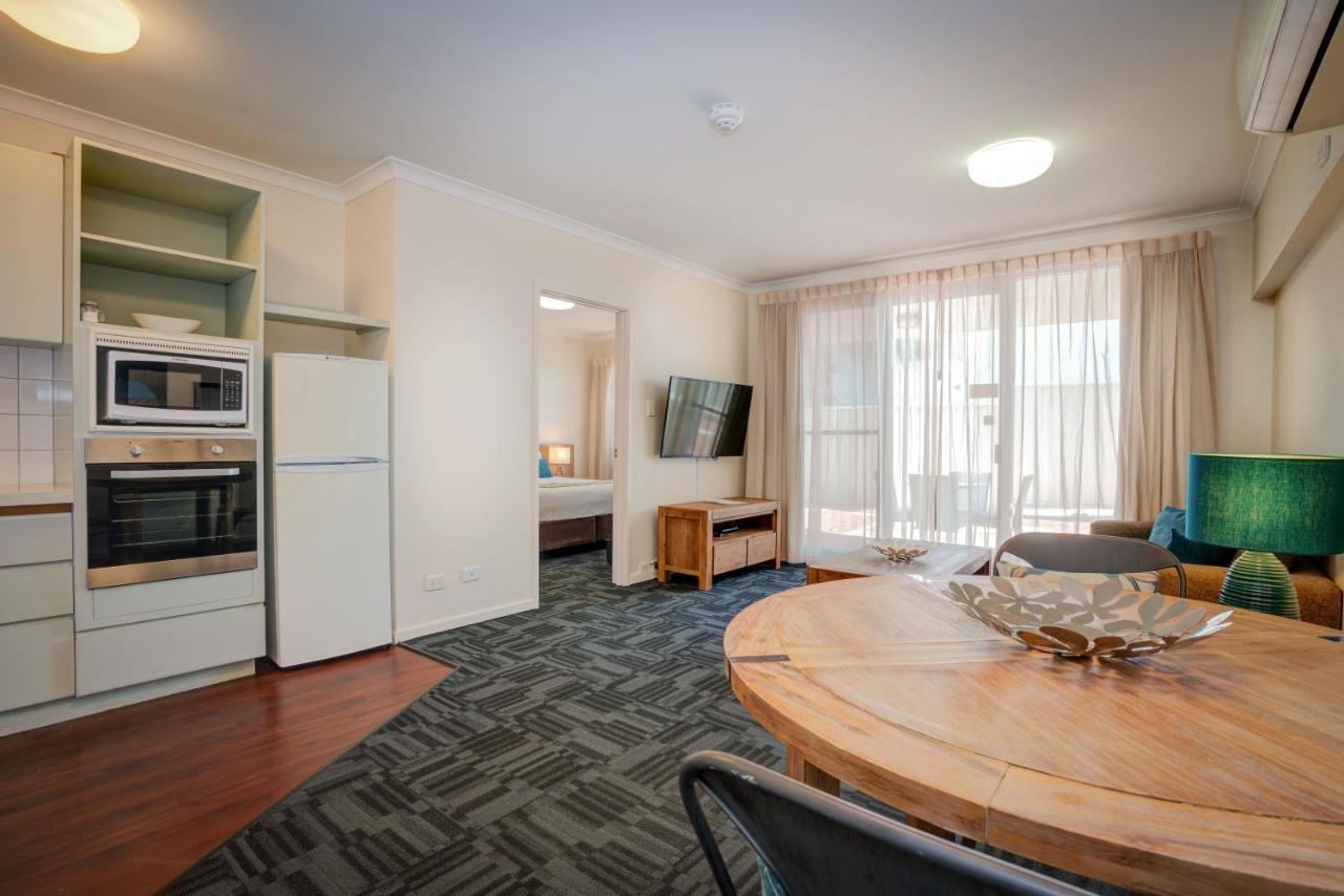 Broadwater Resort Como Perth Exterior foto