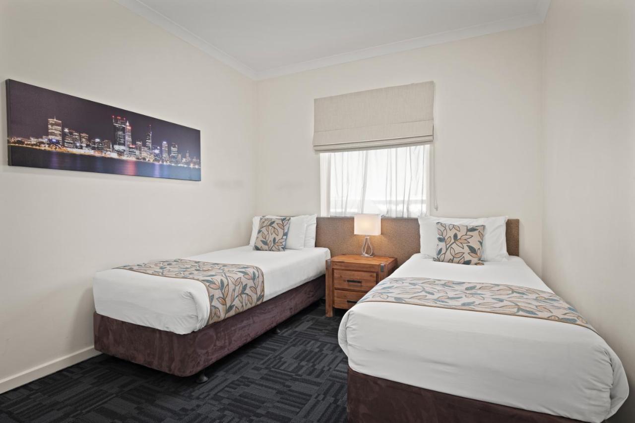 Broadwater Resort Como Perth Exterior foto