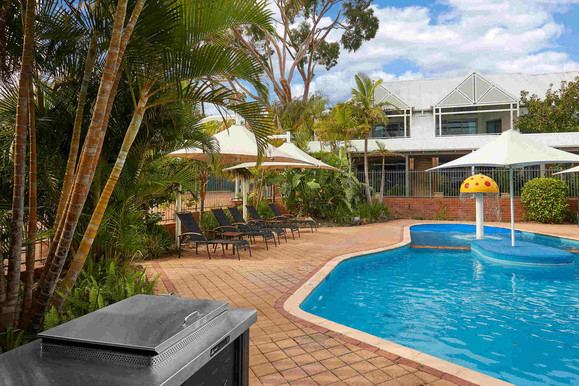 Broadwater Resort Como Perth Exterior foto